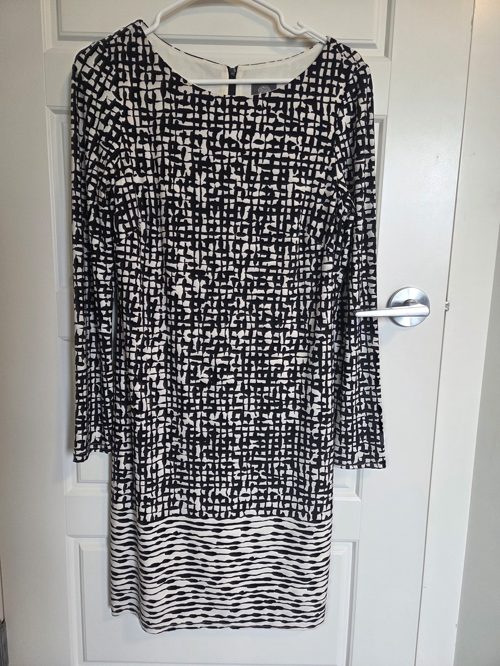 Vince Camuto Black White Abstract Grid Shift Dress Long Sleeve Size 6 Dinner